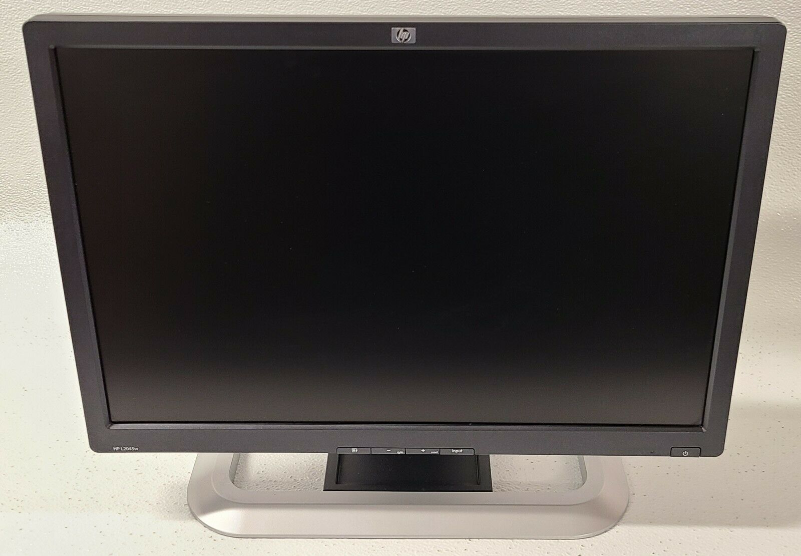 HP L2045w 20.1" Inch Wide Widescreen Flat Panel Screen LCD Monitor, Carbonite/Silver Renewed